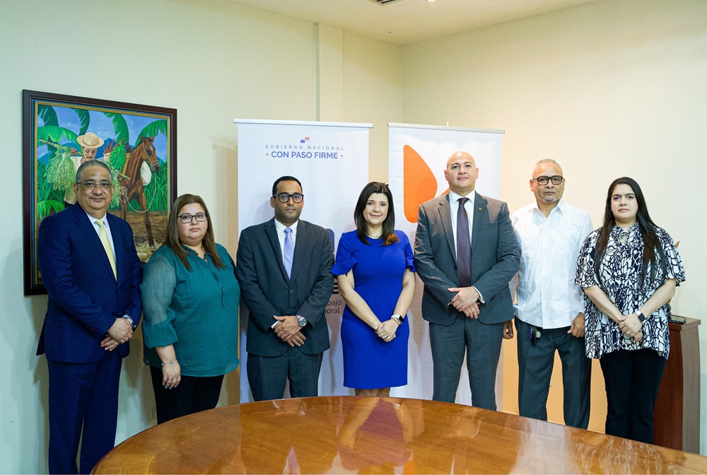 Naturgy (EDEMET–EDECHI) y organizaciones sindicales refrendan la VII Convención Colectiva de Trabajo 1 firma vii